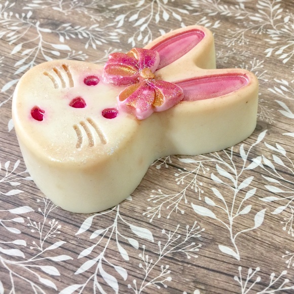 Cpuntry Bunny Soaps ( 5 soaps on this listing as shown) - Picture 7 of 7